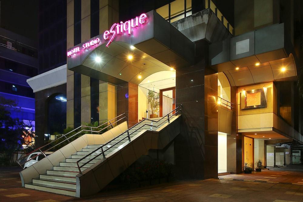 Hotel Studio Estique Pune Luaran gambar